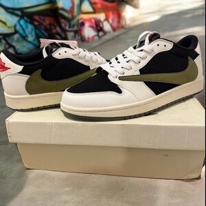 Jordan 1 Retro Low OG Travis Scott Olive 🫒